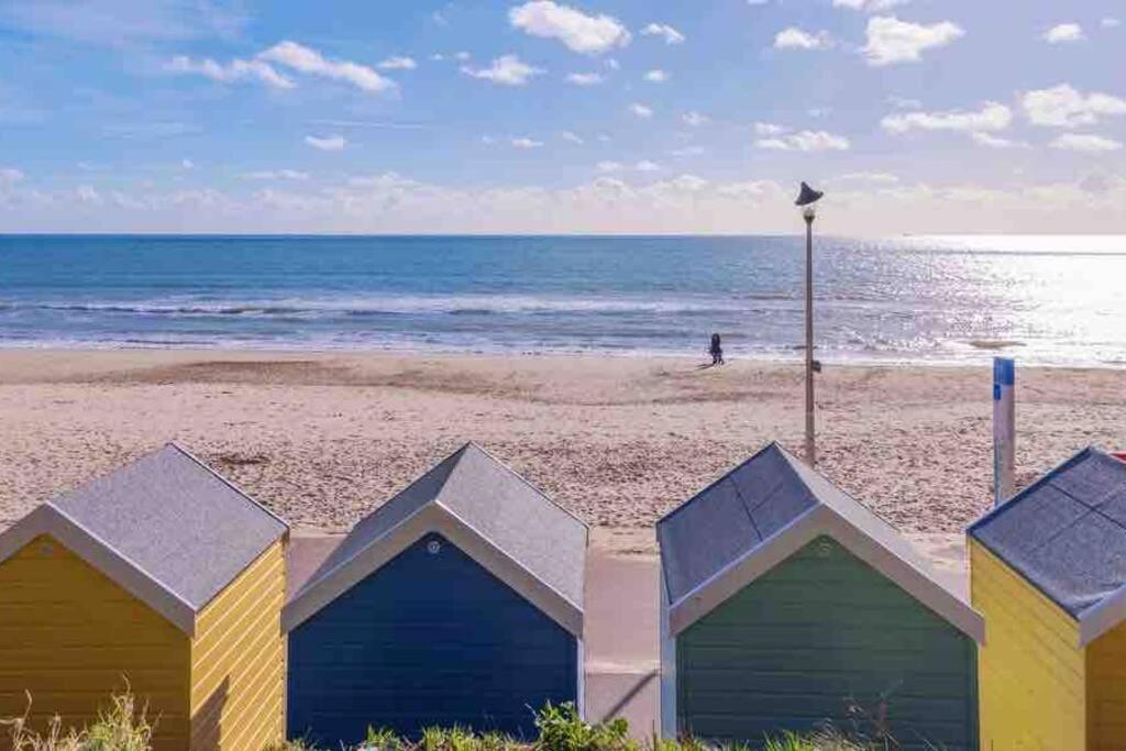 Spacious 4 Bed Rooms, Parking, Garden And Near Parks, Beaches And University Bournemouth Exterior foto